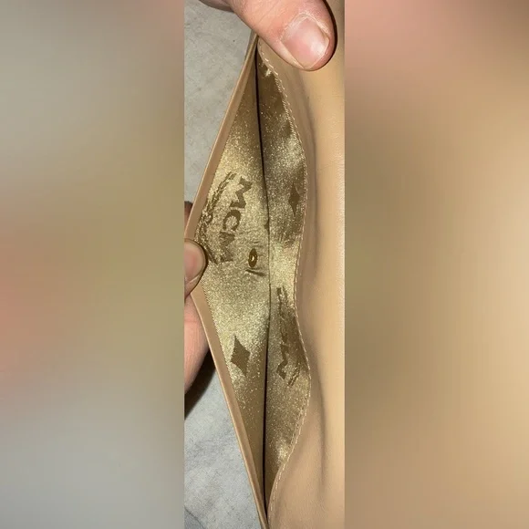 MCM Black Wallet/Unbranded Chain Can Be used as Wallet/Crossbody/Over Shoulder - Picture 13 of 16